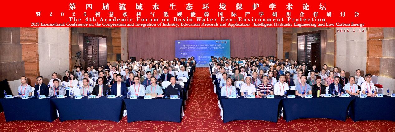 人们在看台上的人和观众AI 生成的内容可能不正确。